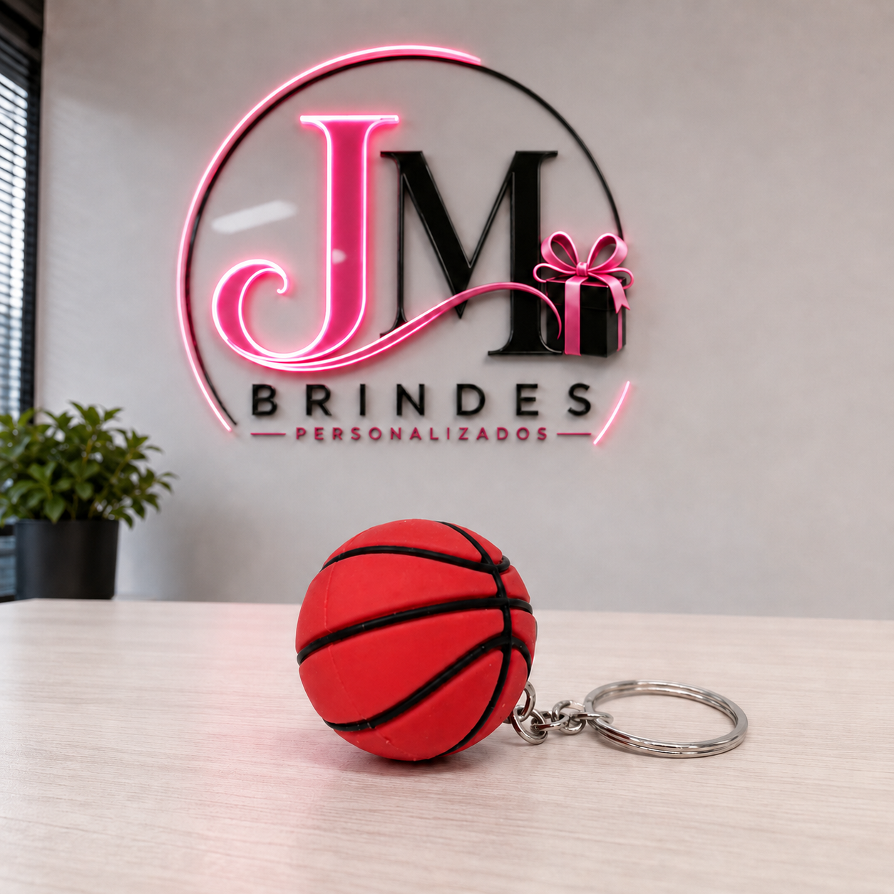 Chaveiro em formato de bola de basquete